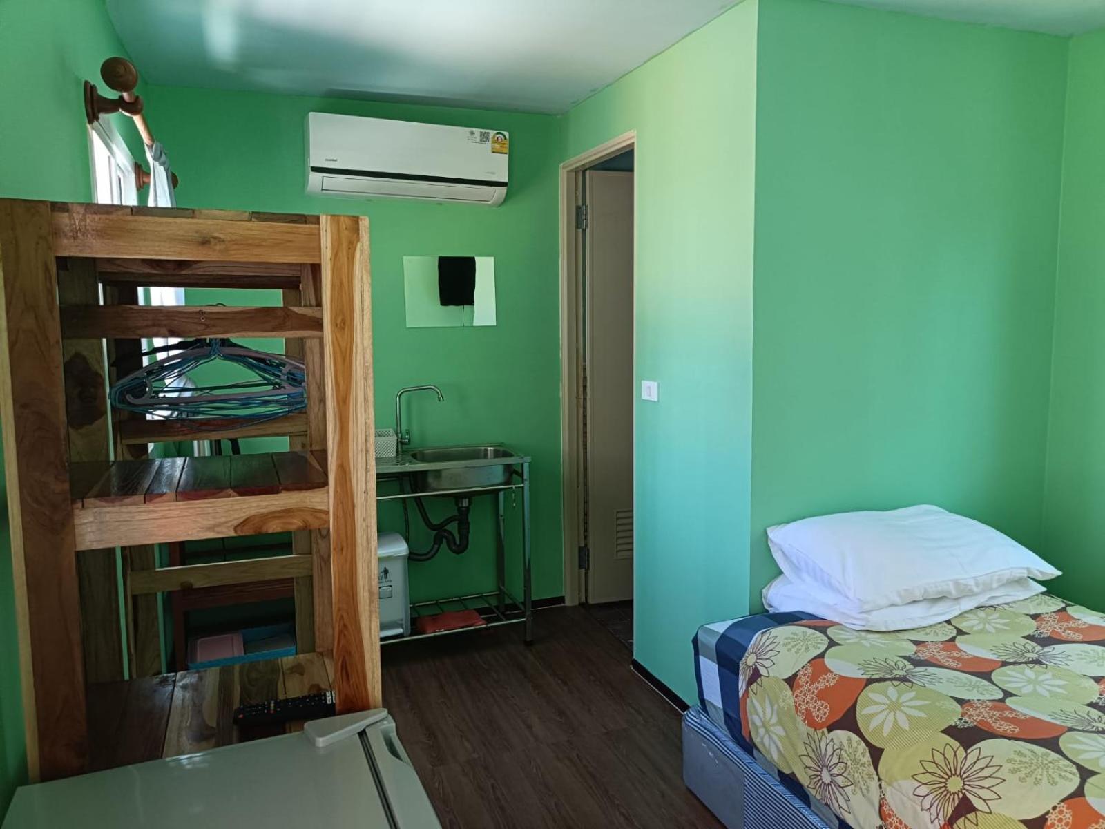 Hotel Chill Land House à Bang Tao Beach  Extérieur photo